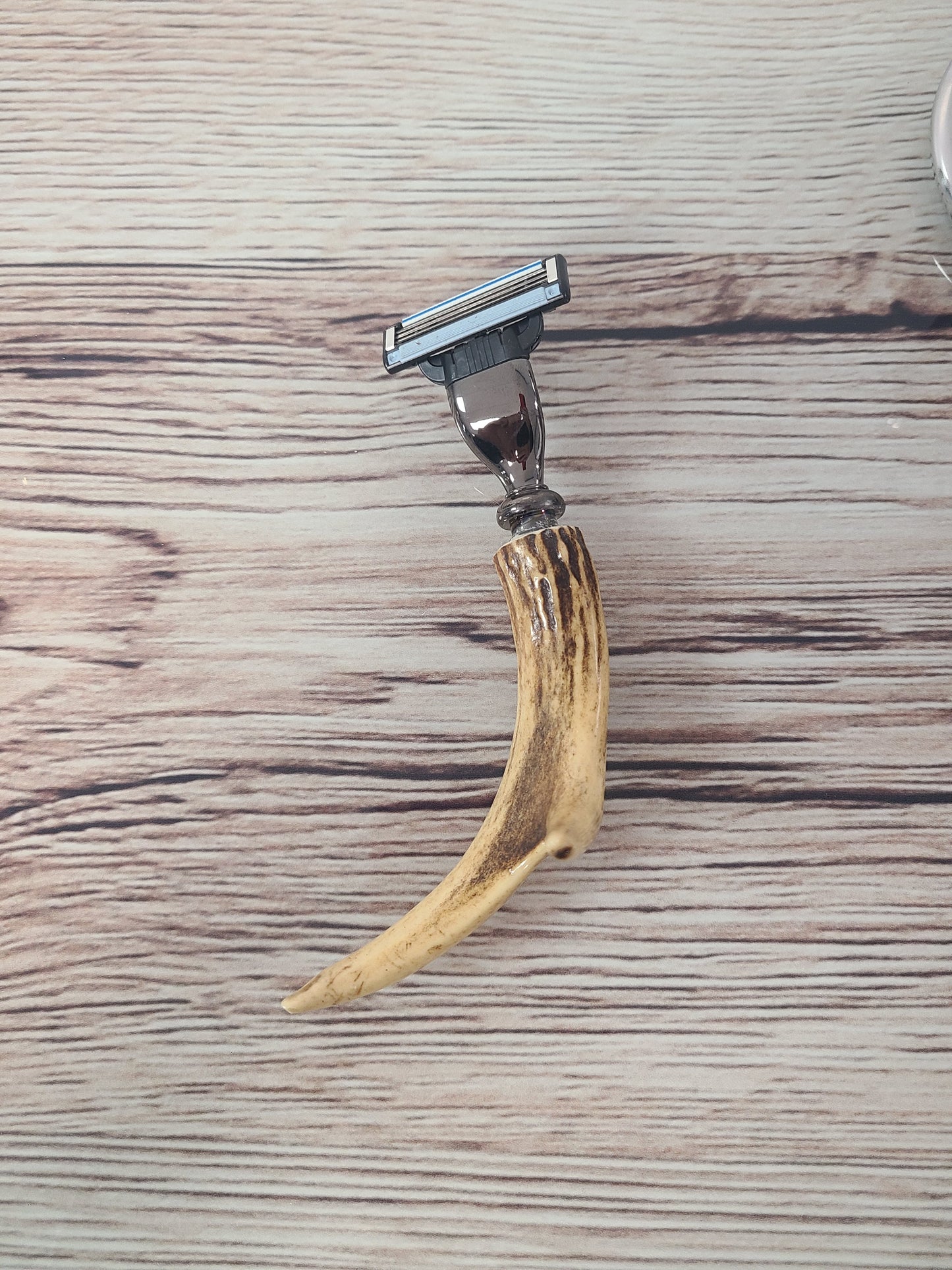 Deer Antler Razor