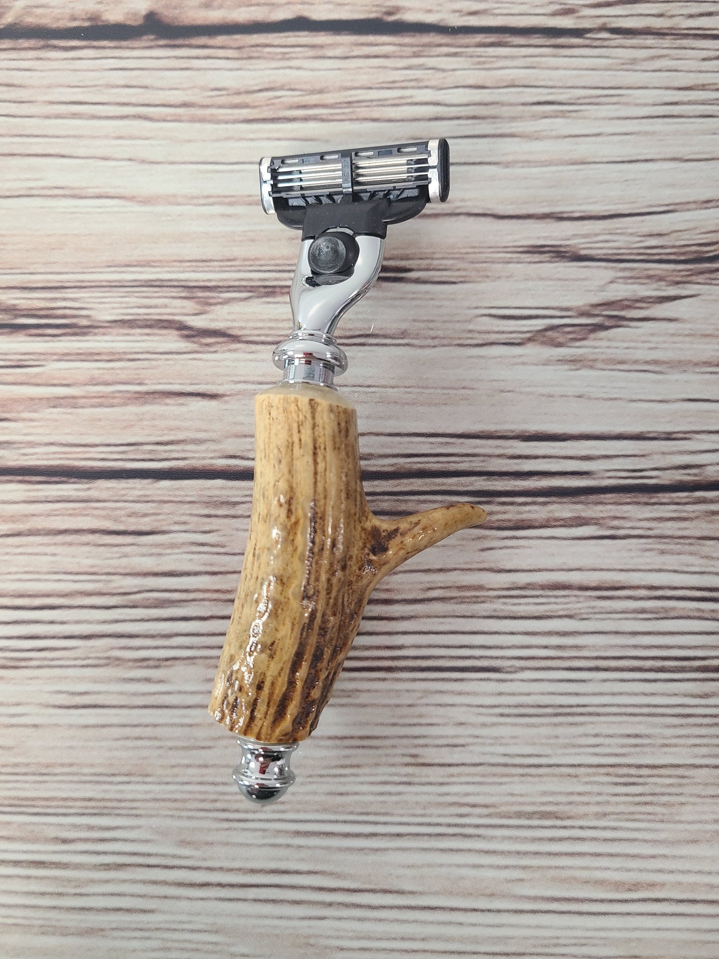 Deer Antler Razor