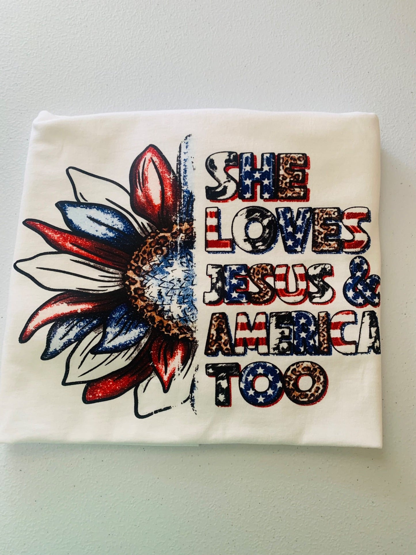 She loves Jesus/America white - 1