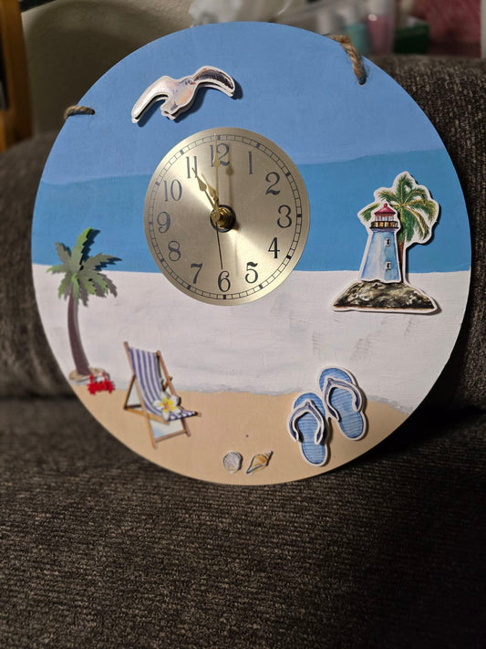 Beach and lighthouse clock  - 1