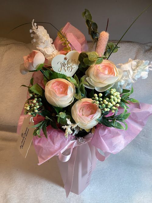 Floral Gift Bouquet - 4