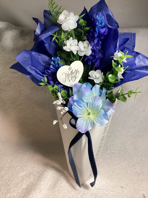 Floral Gift Bouquet - 8