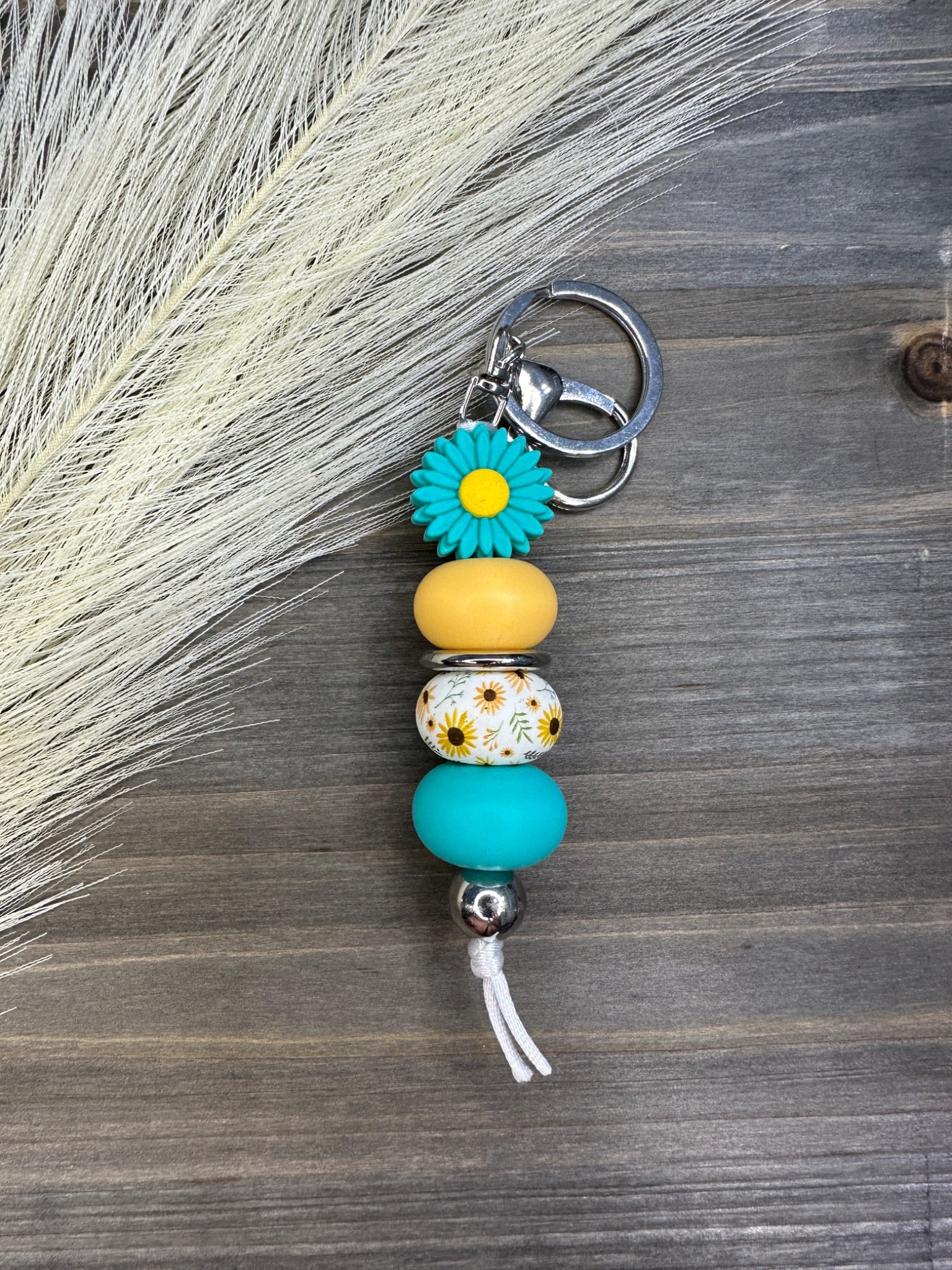 Daisy keychain / Turquoise and Sunflowers - 1