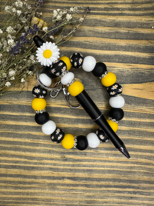 White daisies wristlet keyring and pen set - 1