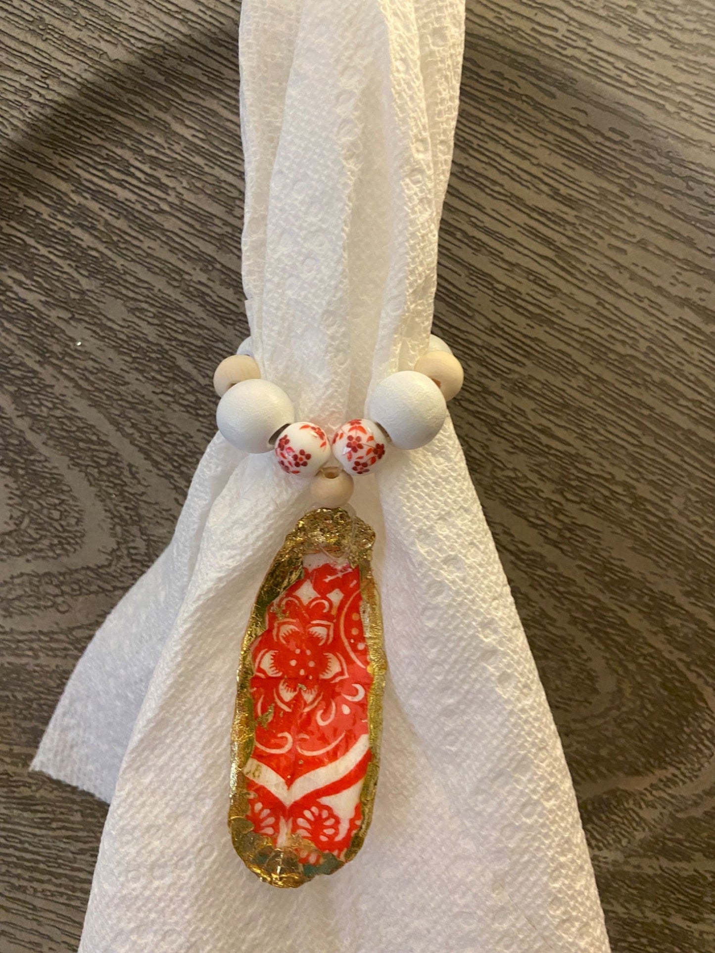 Red chinoiserie Oyster Shell napkin rings set of 4 - 2