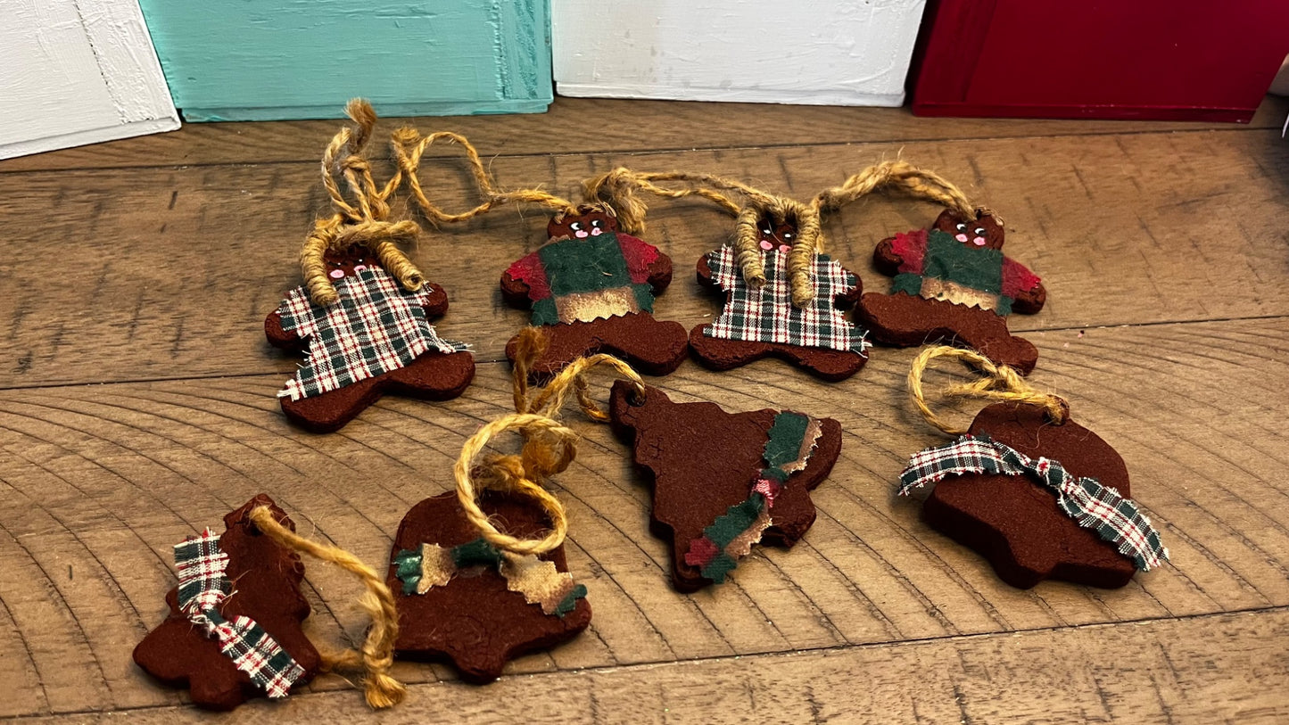 Cinnamon gingerbread ornaments pack  - 2