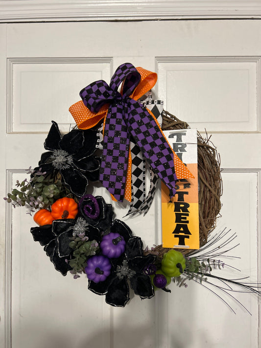 Halloween Grapevine - 1