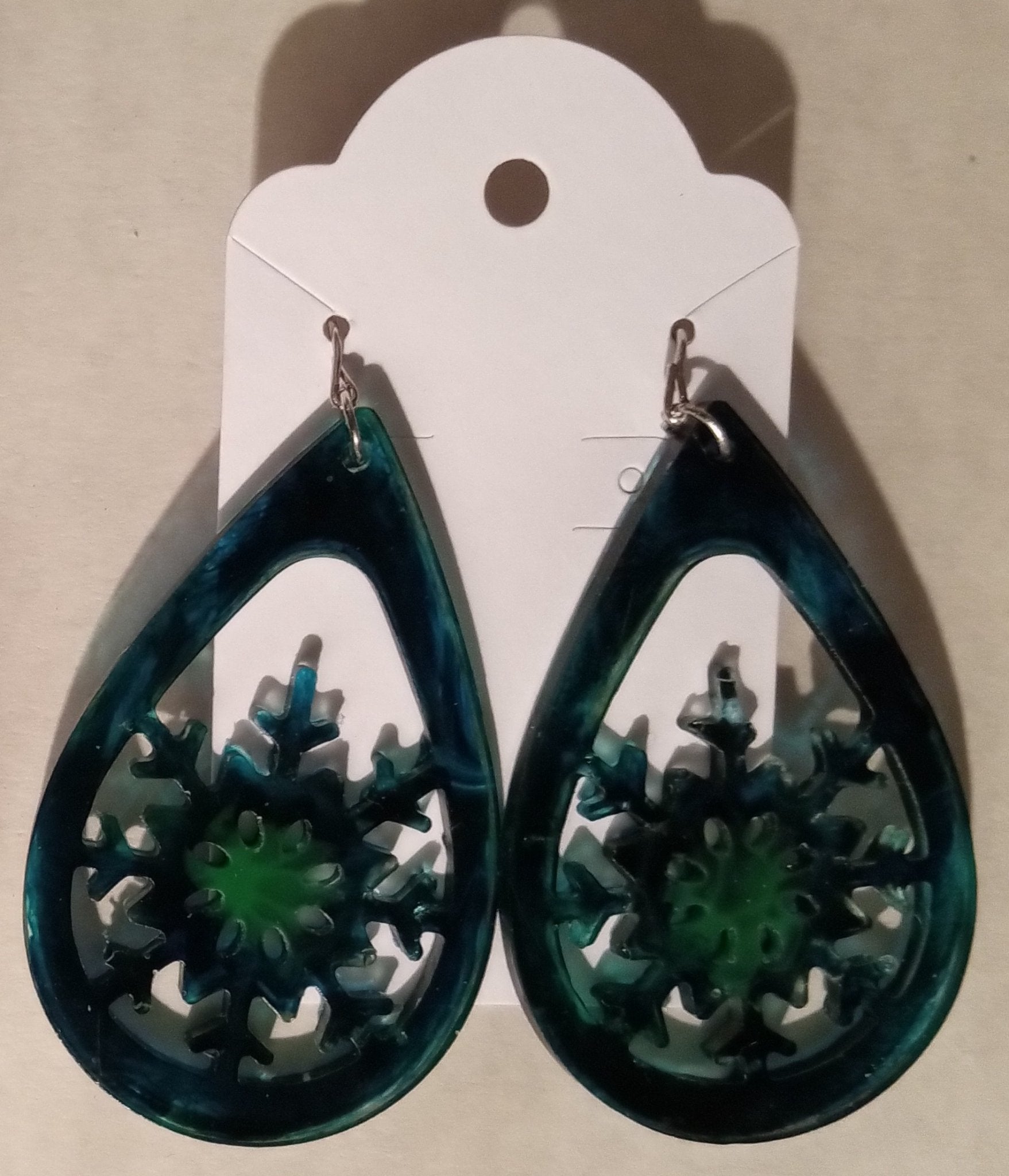 resin blue green Snowflake earrings - 1