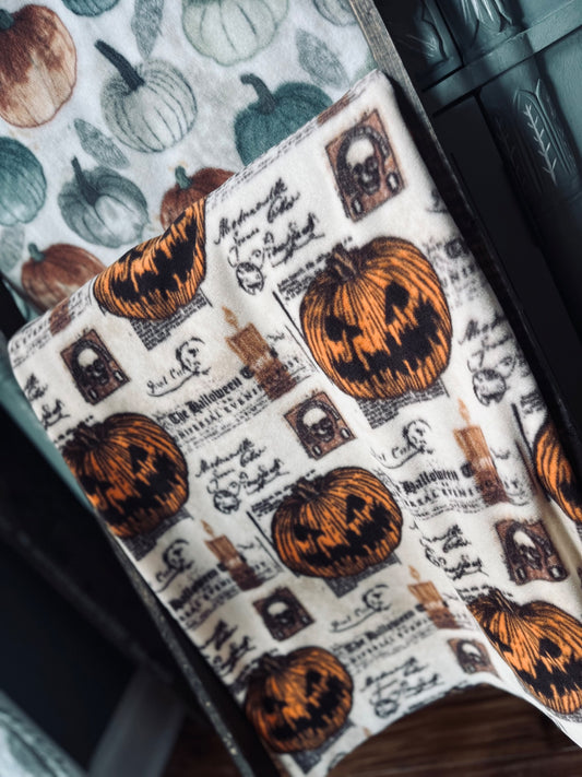 Spooky Halloween Throw Blanket - 1