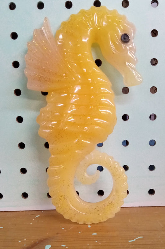 resin yellow Seahorse - 1