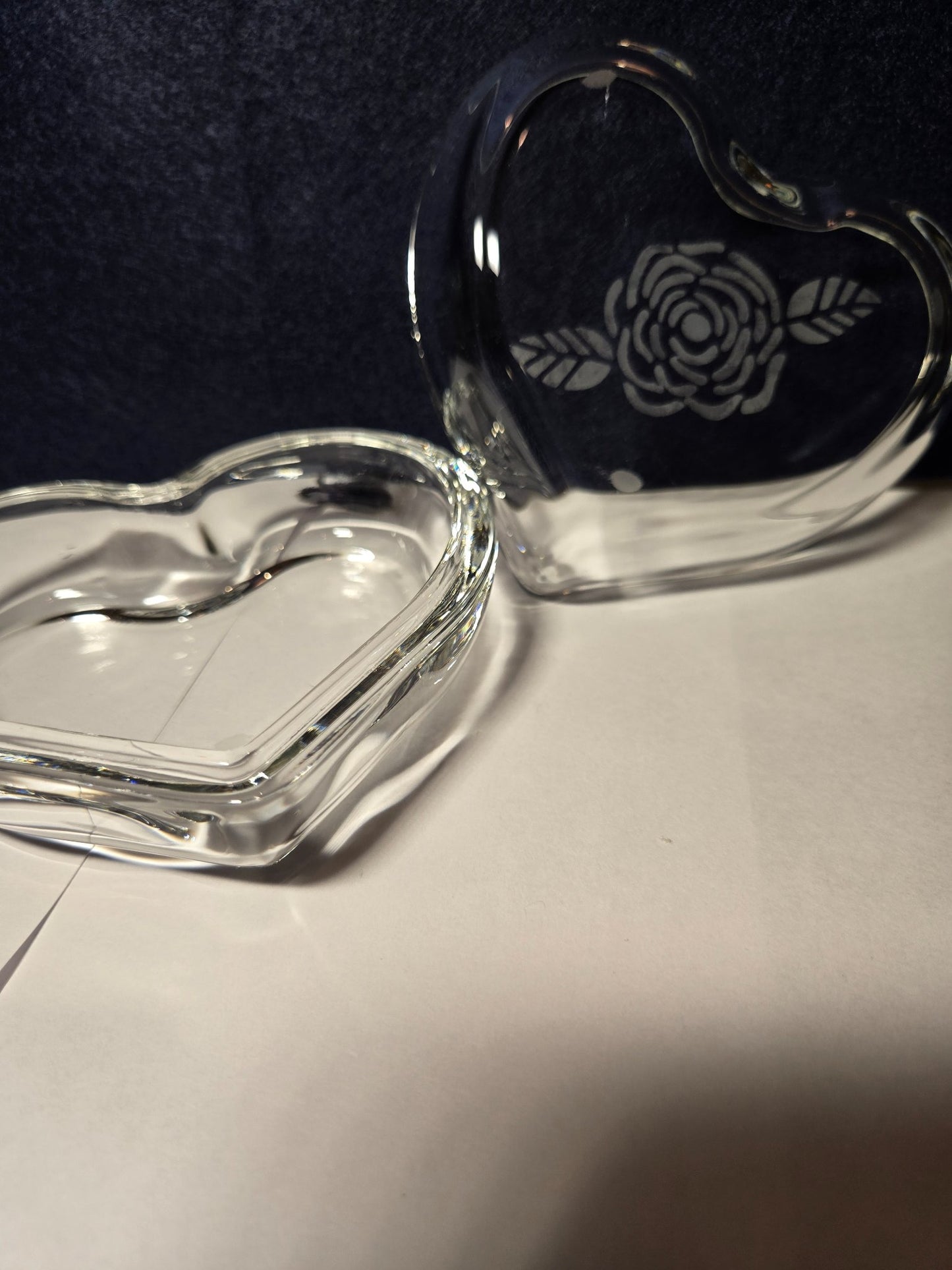 Etched Heart dish w lid - 3