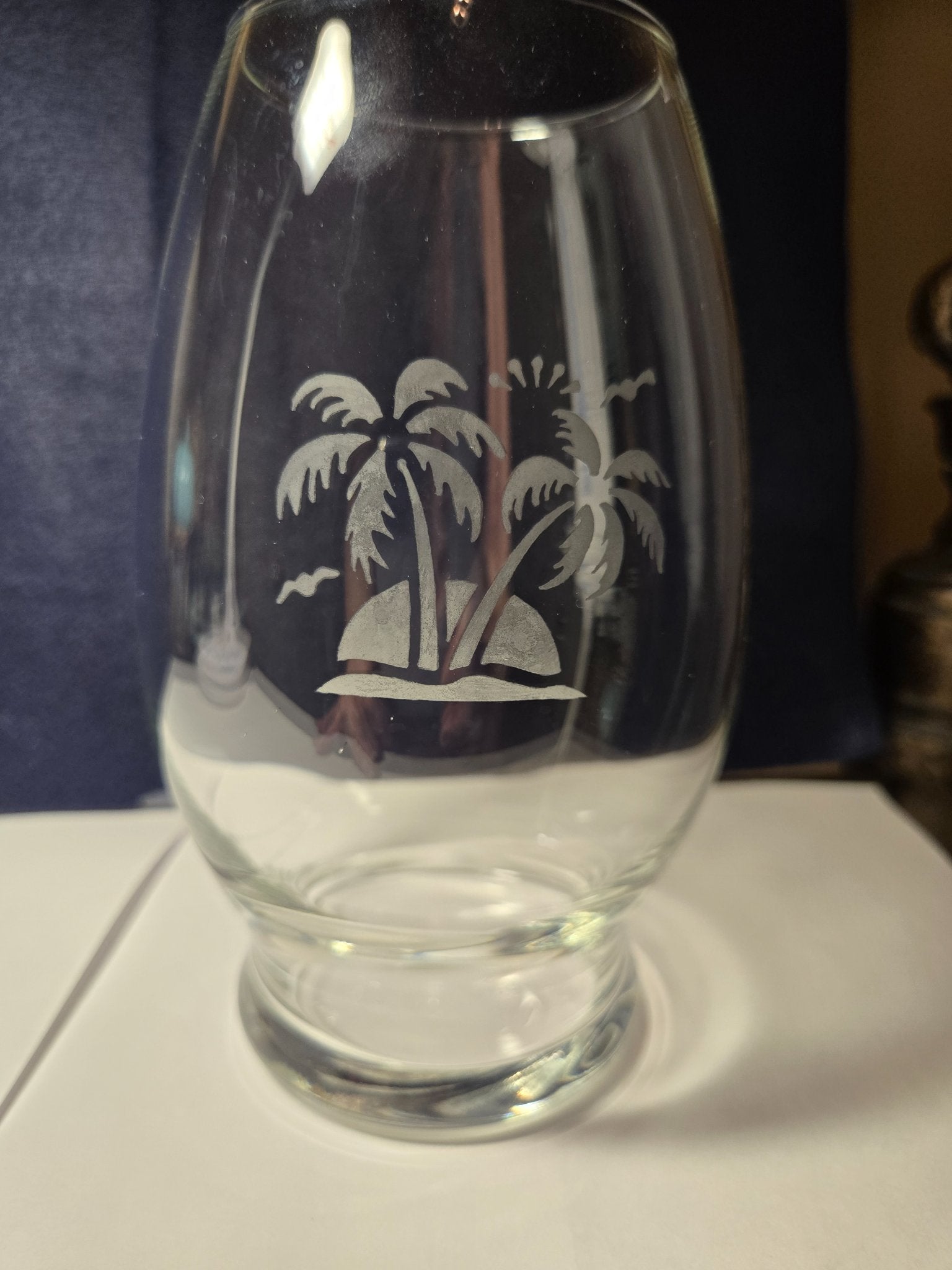 Etched Vase w Palm Tree - 2