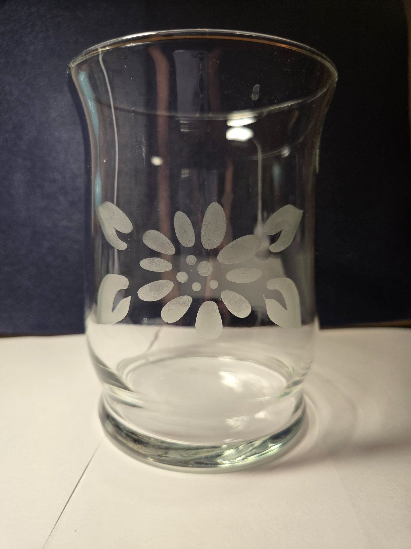 Etched Vase w Flowers - 1