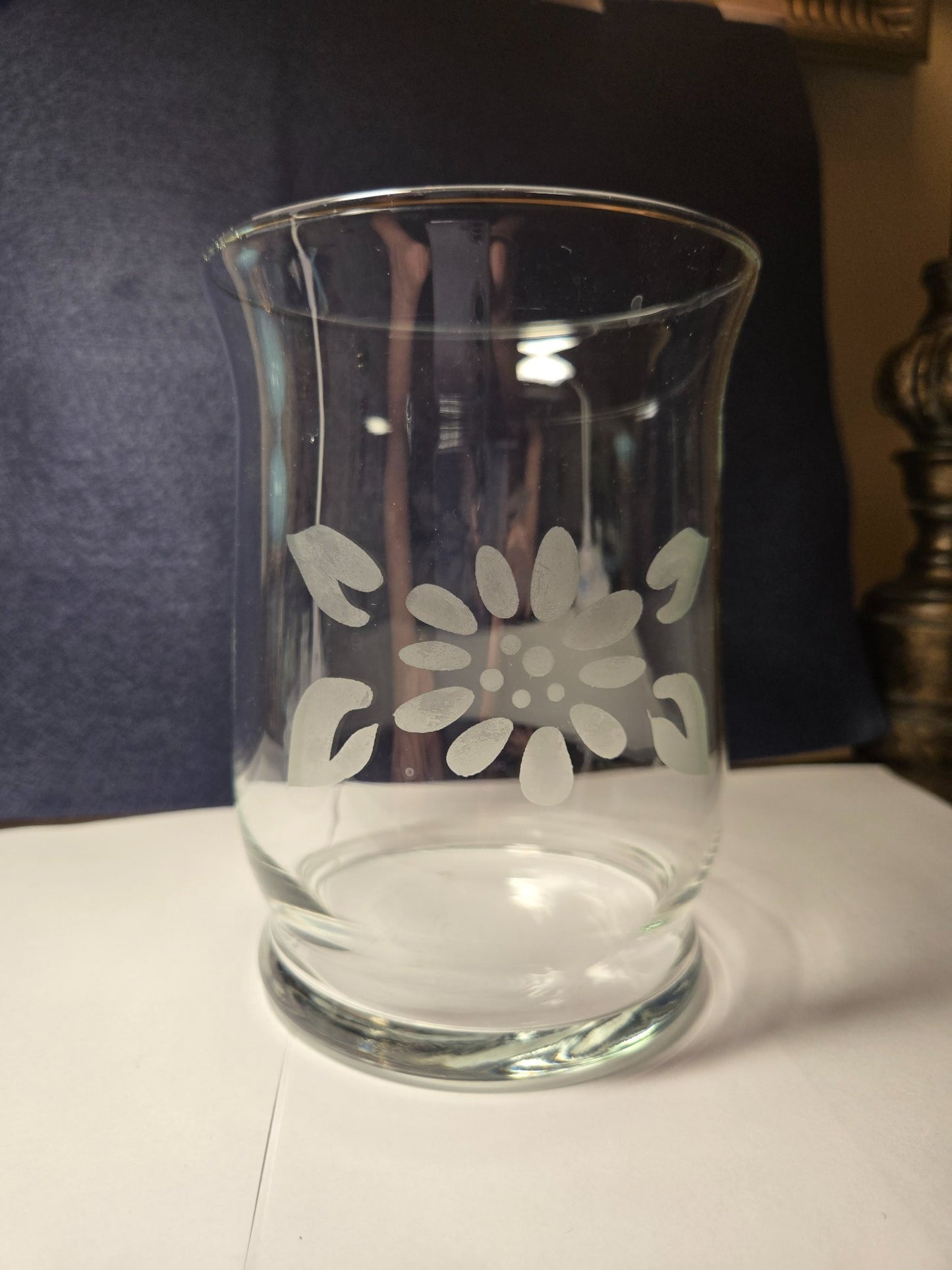 Etched Vase w Flowers - 2