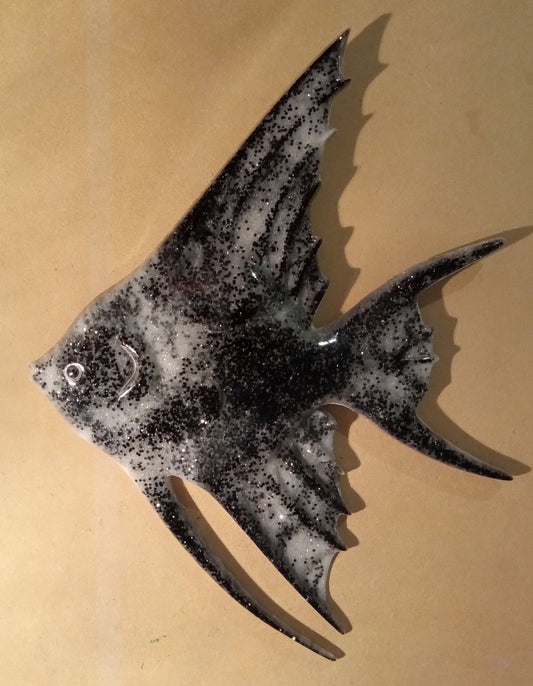 resin black & white Angel fish - 1