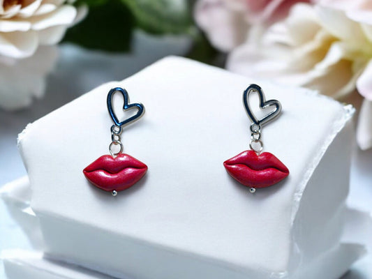 Hot Pink Lips & Heart Earrings - 1