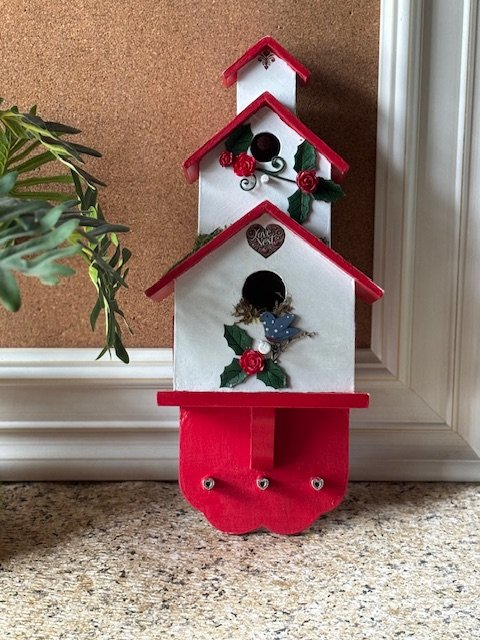 Love Nest Birdhouse - 1