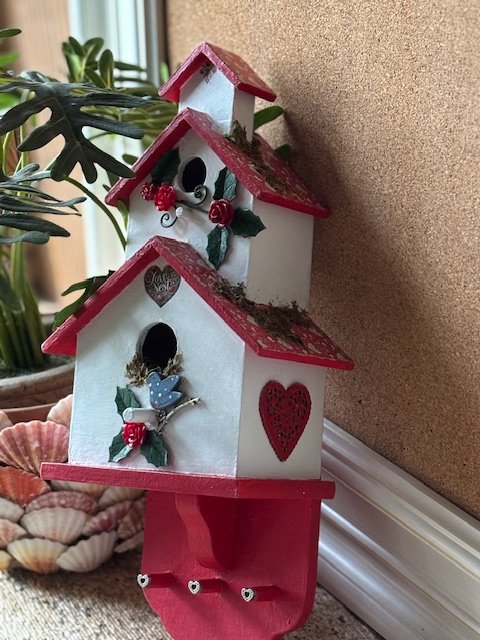 Love Nest Birdhouse - 2