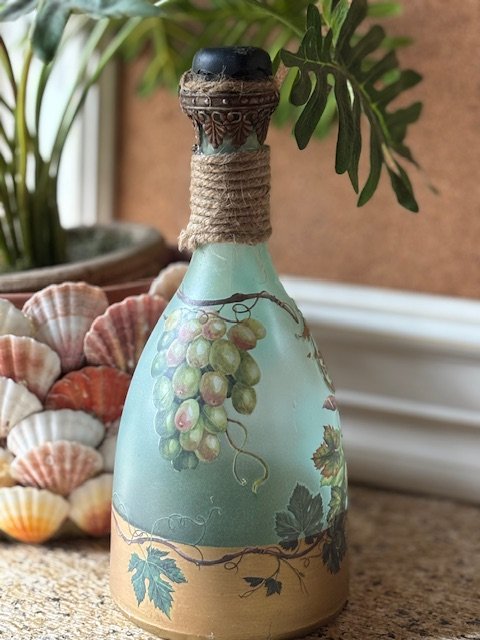 Vintage wine bottle - 2