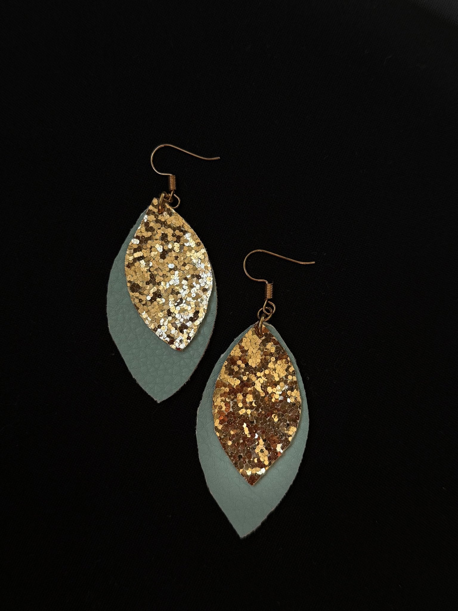 Sparkle mint leaves earrings - 1