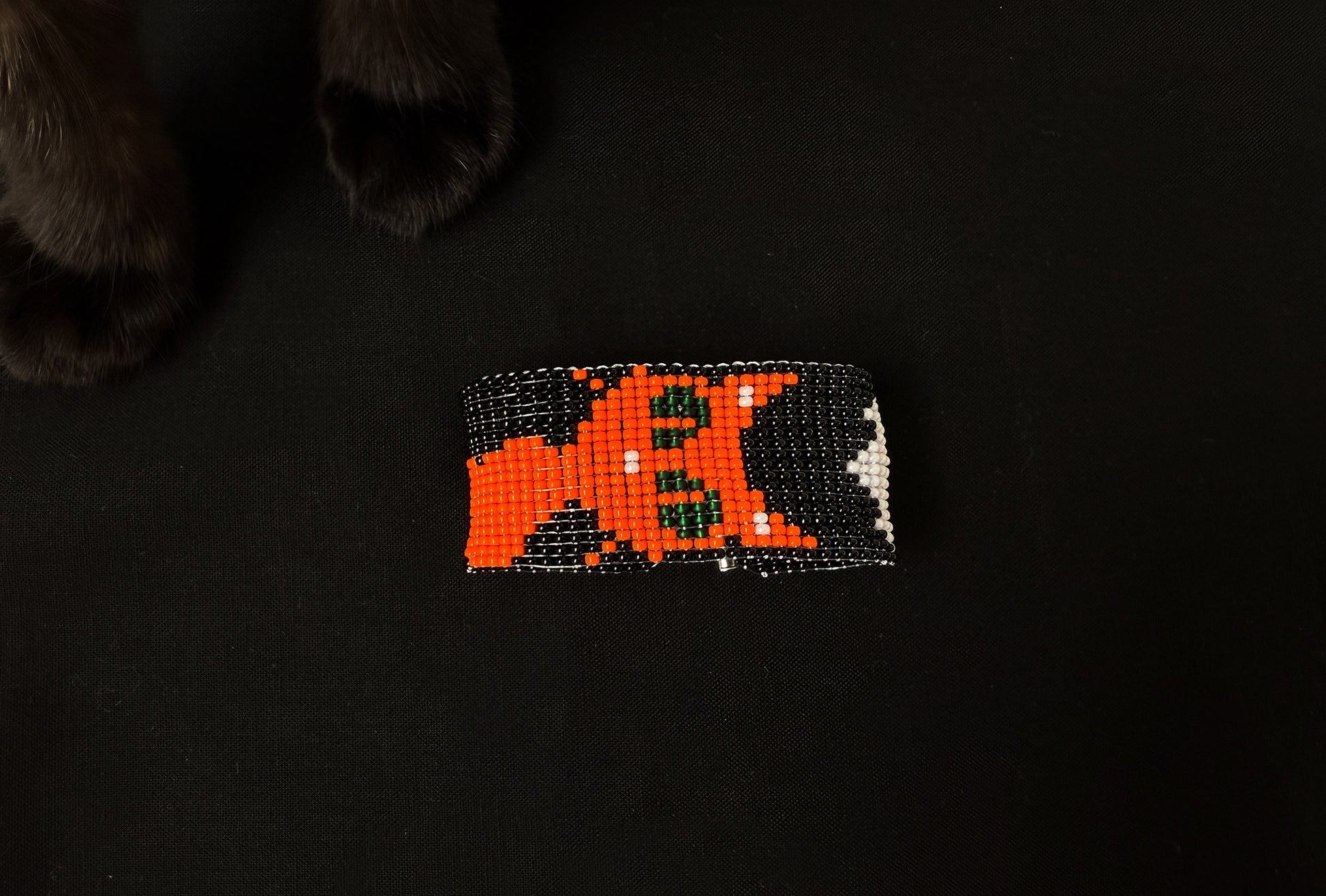 Orange cat Halloween beaded bracelet  - 2