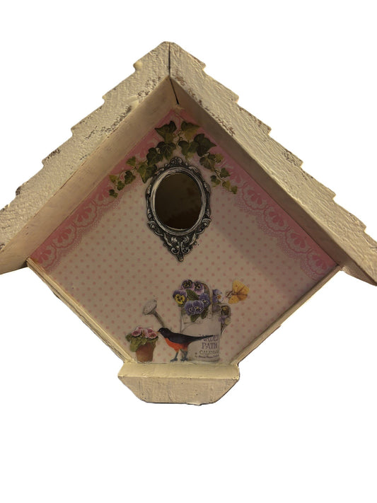 Barbie birdhouse decor - 1