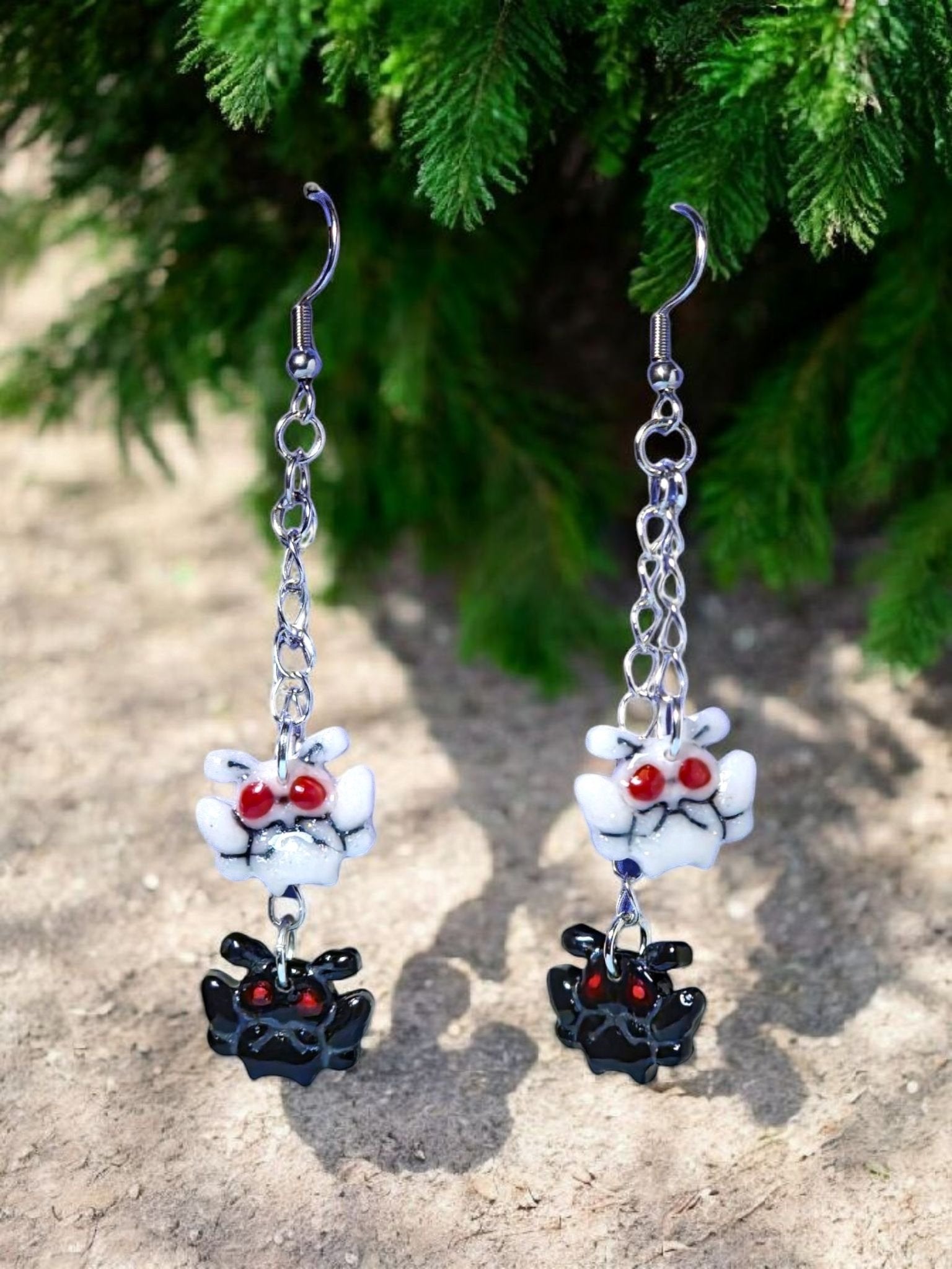  Mothman Duality Earrings - Chibi - 1