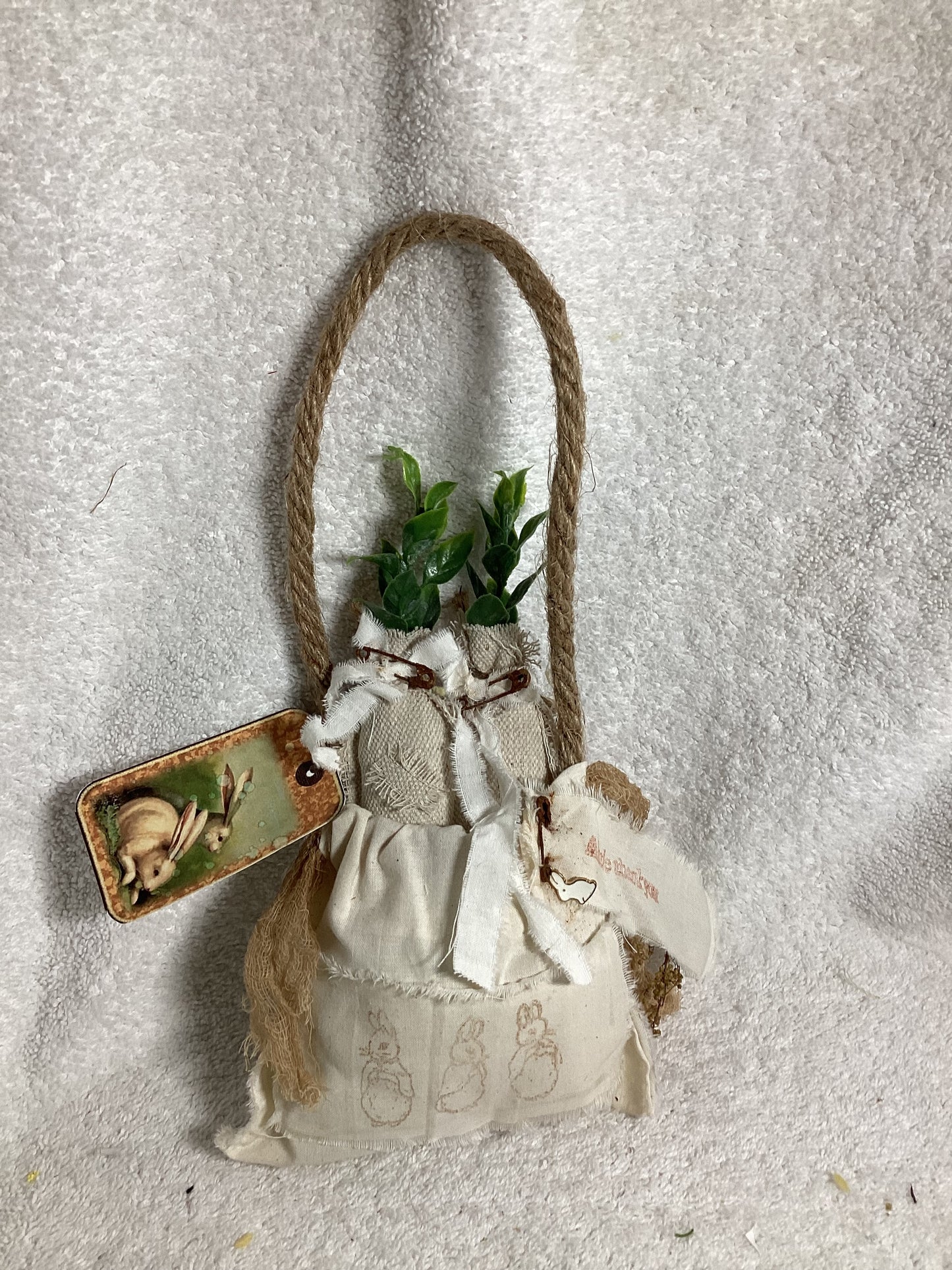 Primitive Door Hanger-A lil thank you carrot bag w white carrots