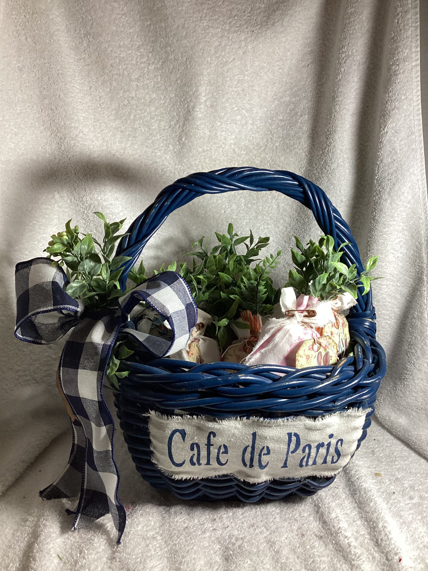 Vintage Basket Large Navy Blue w-farmhouse check ribbon