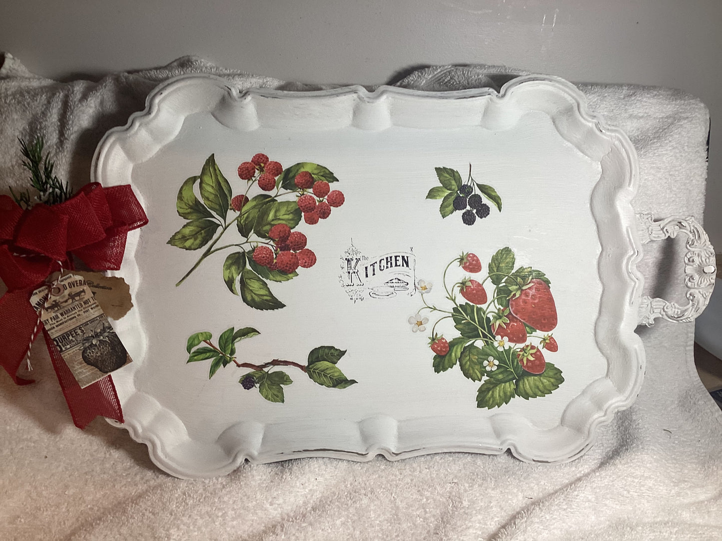 Vintage Metal tray w strawberries