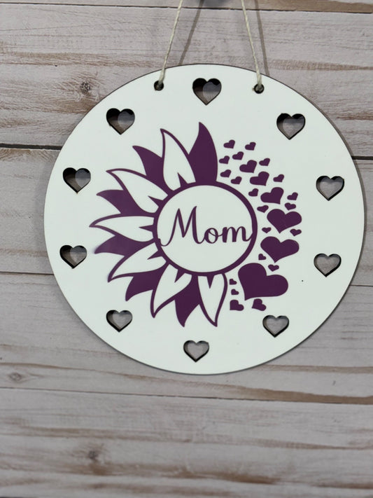Mom round sign with heart cut outs - 1