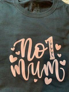 No 1 Mum w/ Hearts T-Shirt - 1
